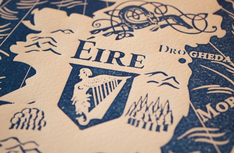 3 ESTAMPE Carte du Monde Celtique 30x40 cm